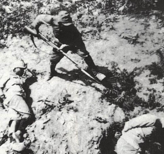 ag亚娱官网:河南平顶山养老院“铁皮泡沫屋” 被烧成空铁架(图3) ag亚娱官网